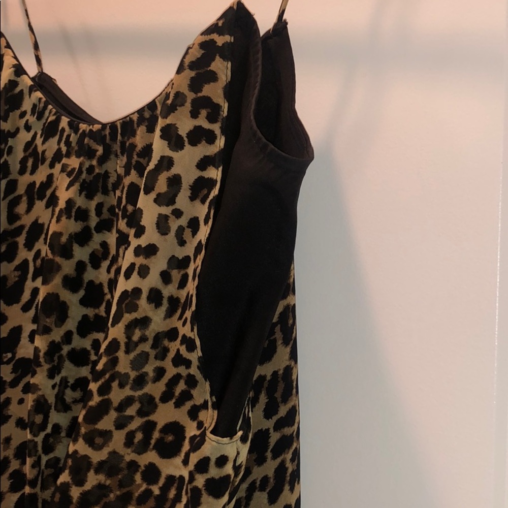Leopard tank - Picture 2 of 3